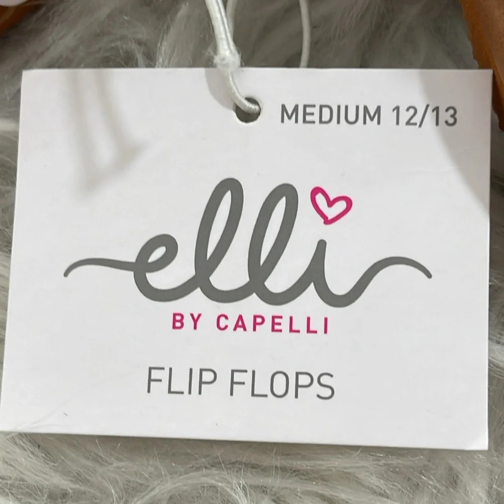 Elli by Capelli Flowers Matte Faux Leather Girls Thong Sandals Size 12-13 NEW - Picture 6 of 9